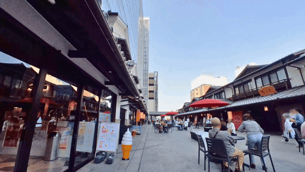 ミナカ小田原・小田原新城下町・金次郎広場