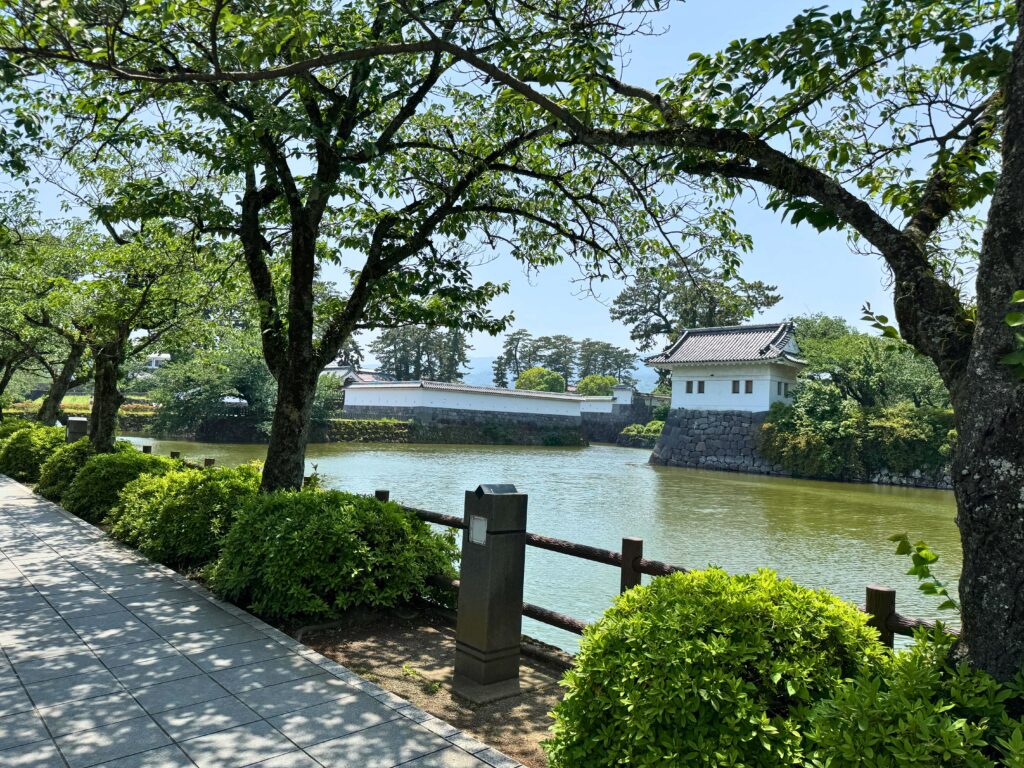 小田原城址公園の外周