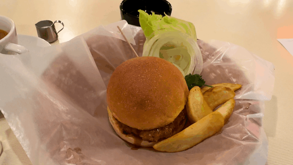 ボンネットのハンバーガー