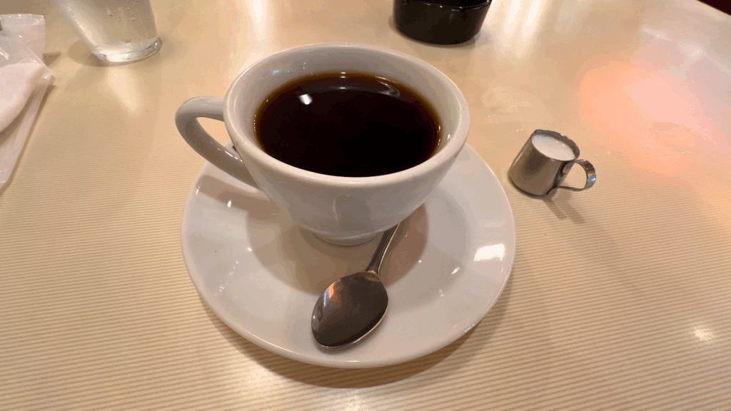 ボンネットのホットコーヒー