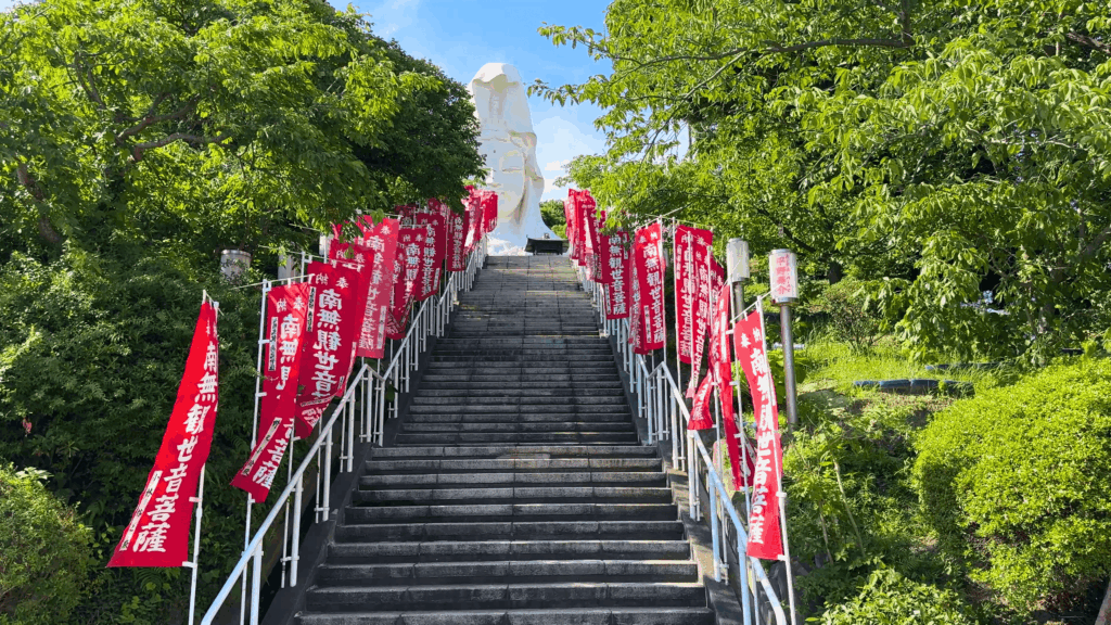 大船観音寺の階段