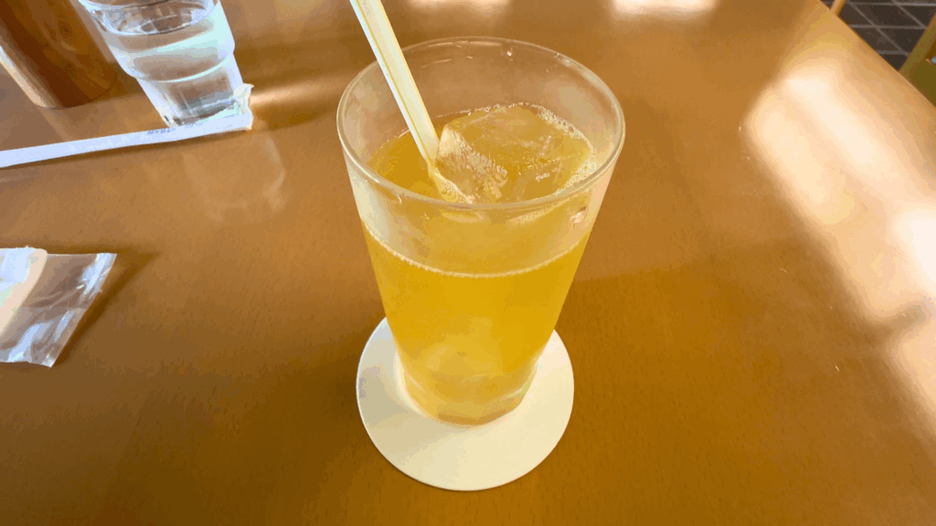 和食 花の茶屋のリンゴジュース