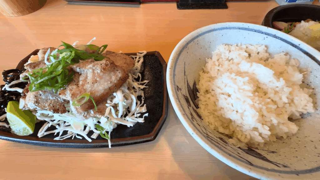 里のうどん バラ塩ごはん