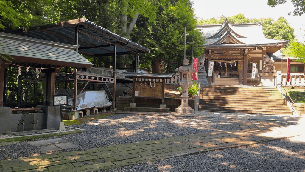 熊野神社の境内