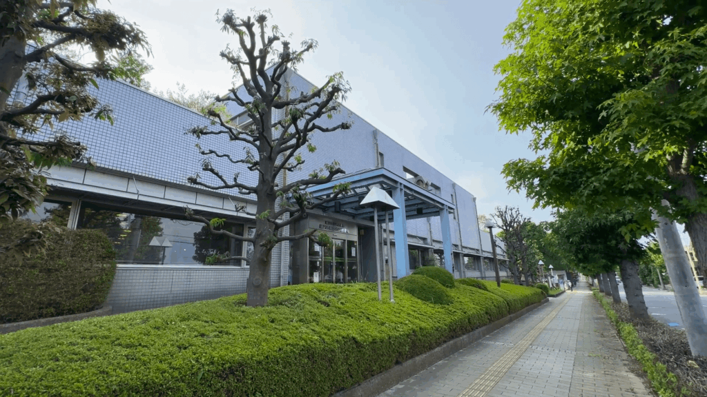 藤沢市総合市民図書館