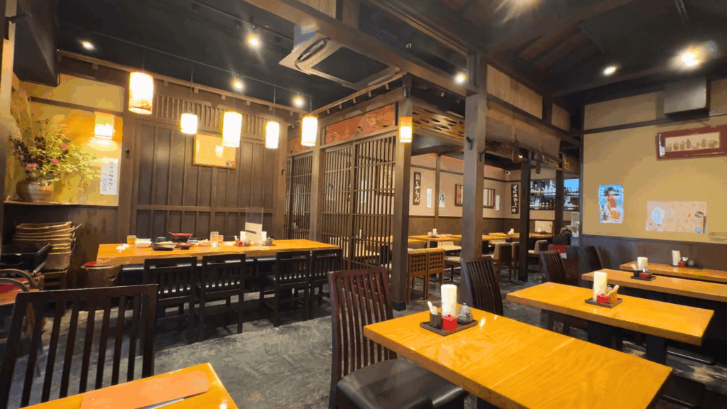 お山のすぎの子の店内