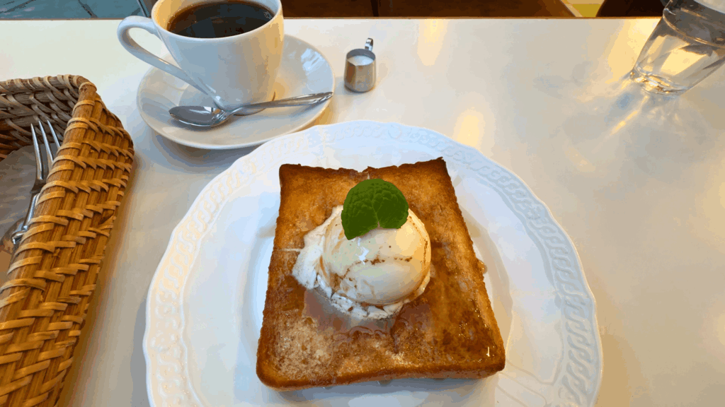 イワタコーヒーのシュガートースト