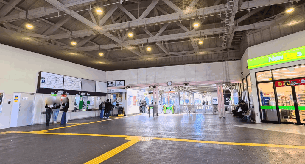 JR横須賀駅の改札口