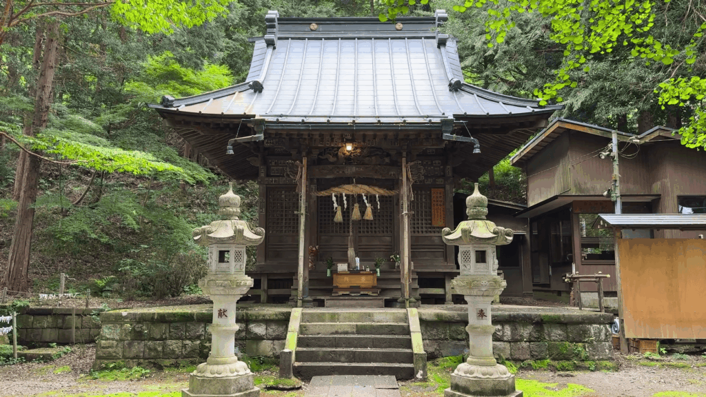 白山神社