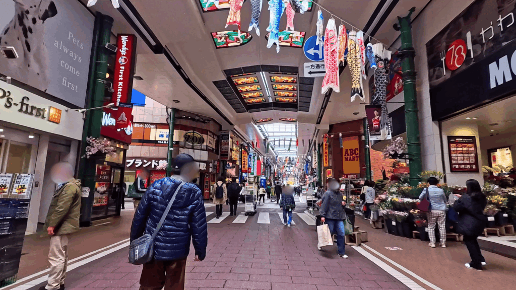 銀柳街のステンドグラス