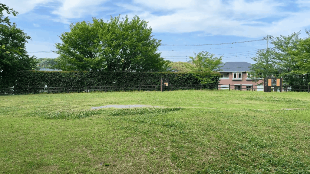 茅ヶ崎城址公園の北郭土橋