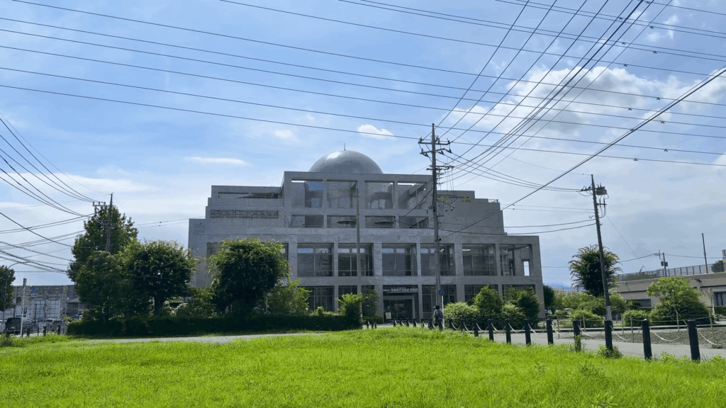 海老名市立中央図書館