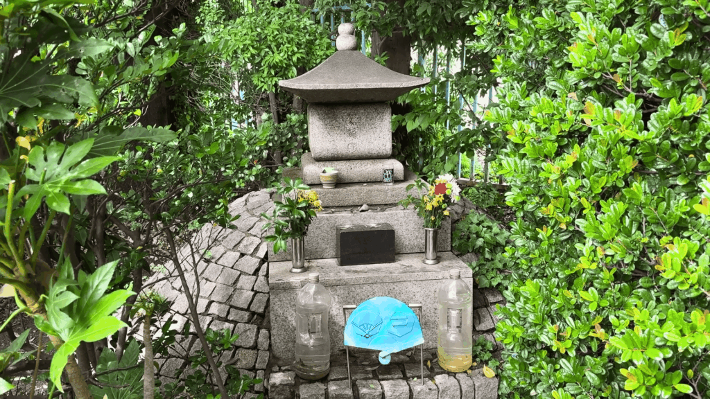 駕籠塚