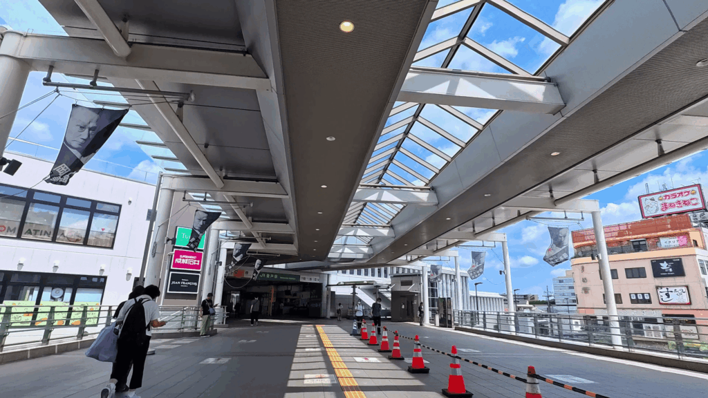小田急登戸駅とJR登戸駅の連絡通路