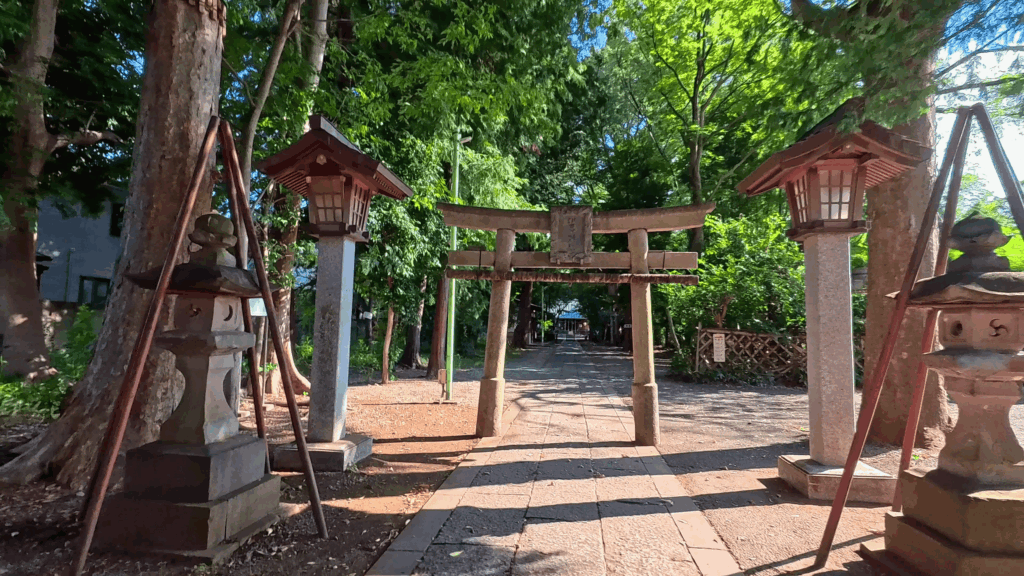 伊豆美神社の石鳥居