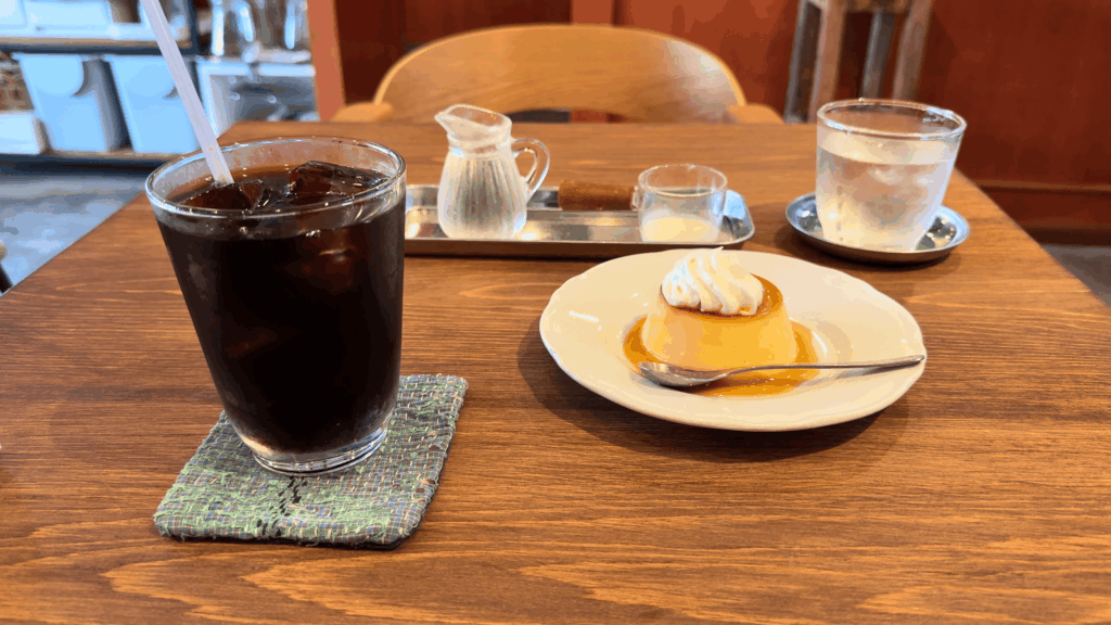 喫茶ルカニアのケーキセット