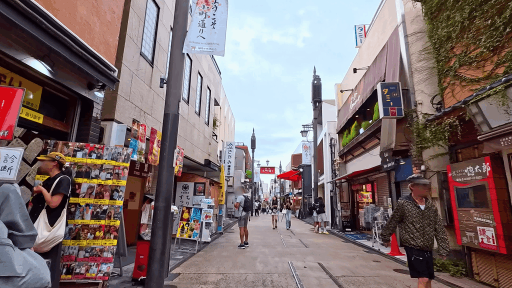 夕暮れの小町通り
