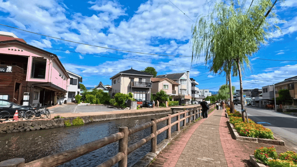 「三島水辺の文学碑」の遊歩道
